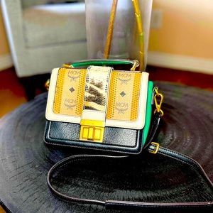 MCM Sling Bag 💯% AUTHENTIC